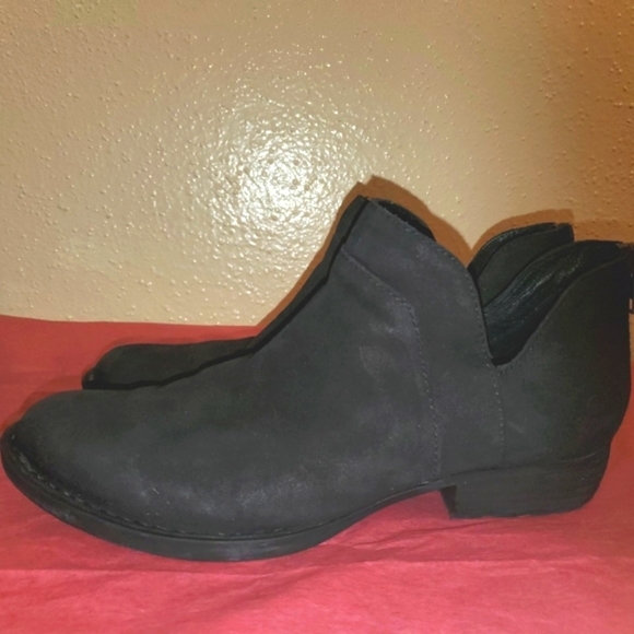 Born Womens Leather Ankle Boots 8 - Picture 2 of 13